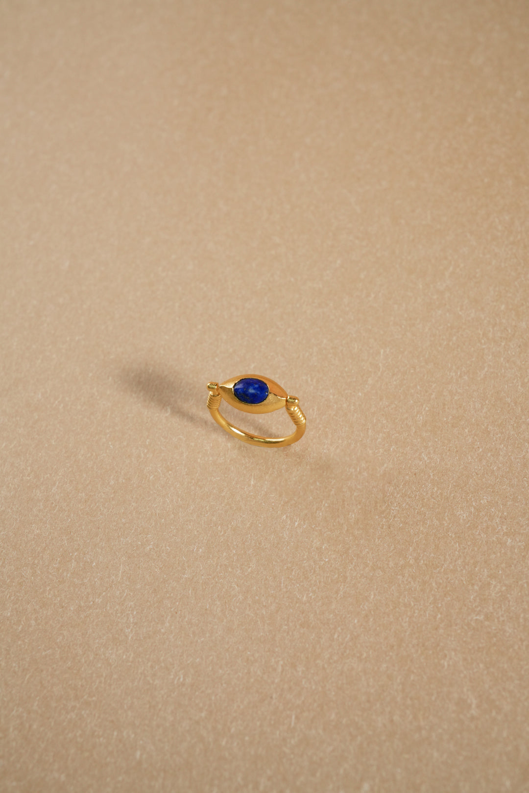 Desert Journey · Ring with Lapis Lazuli