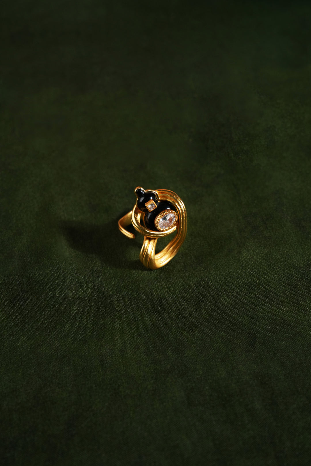 Soaring Fu Lu · Ring with Black Onyx