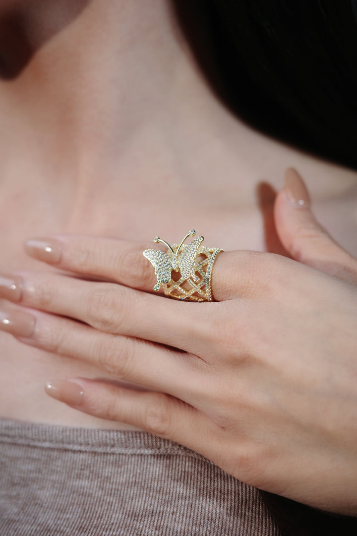 Brilliant Wings Ring in Gold-Plated Brass