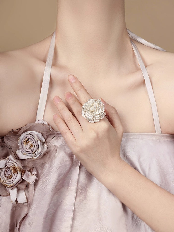 カメリアフラワーパールオープンリング