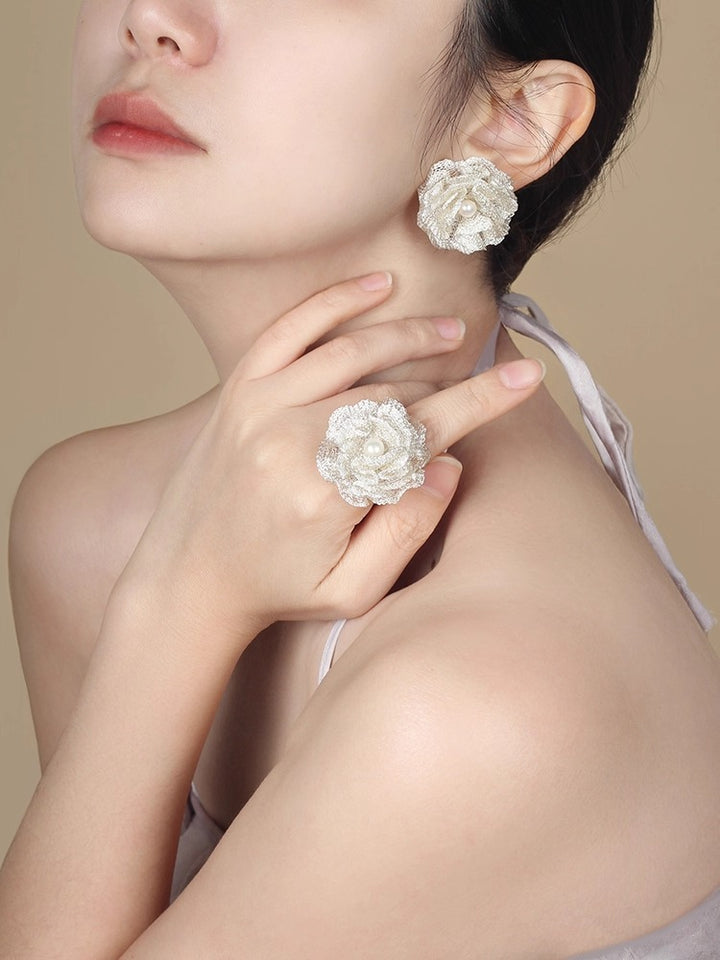 カメリアフラワーパールオープンリング