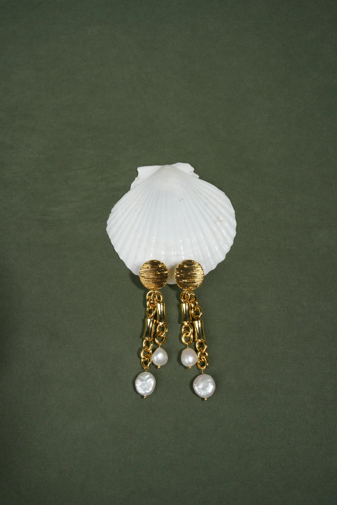 Melted Relic · Textured Chain Pearl Earrings