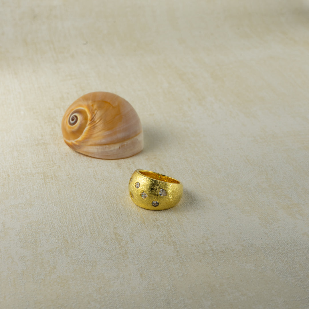Starry Gold Ring in Gold-Plated Brass - BE FRUITFUL