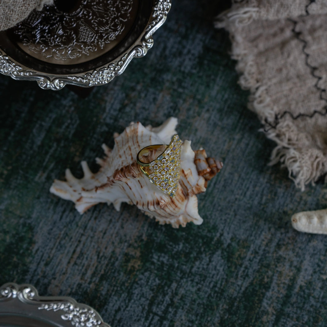 Golden Leaf Ring in Gold-Plated Brass - BE FRUITFUL