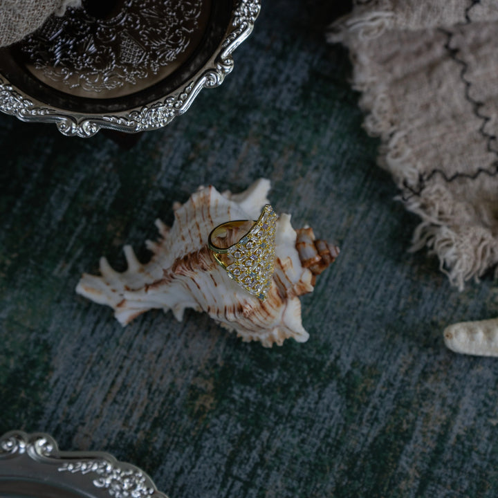 Golden Leaf Ring in Gold-Plated Brass - BE FRUITFUL