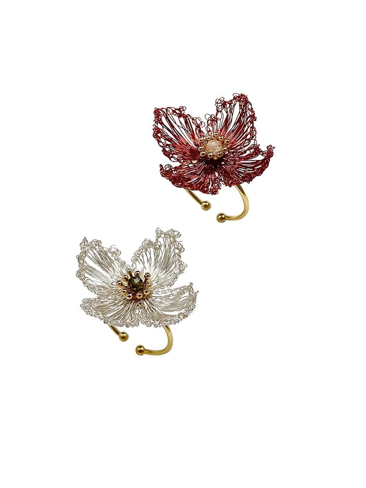 手作りの梅の花のオープンリング