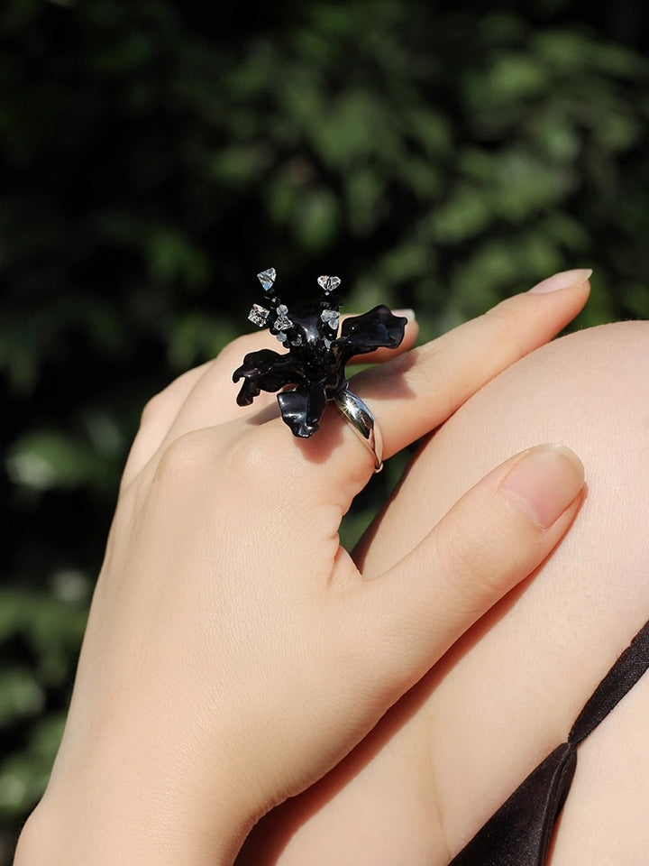Lily Flower Zircon Ring