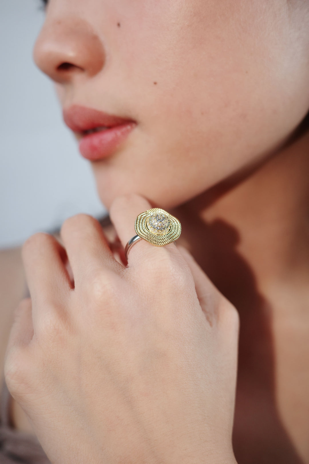 Lively Spin Ring in Gold-Plated Brass