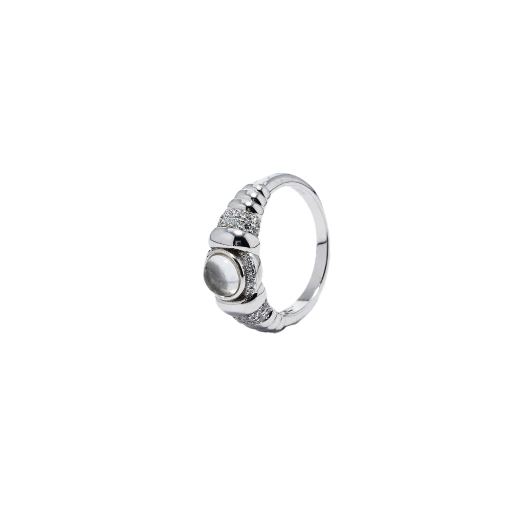 Lune Blanc Rêverie Ring in 925 Sterling Silver