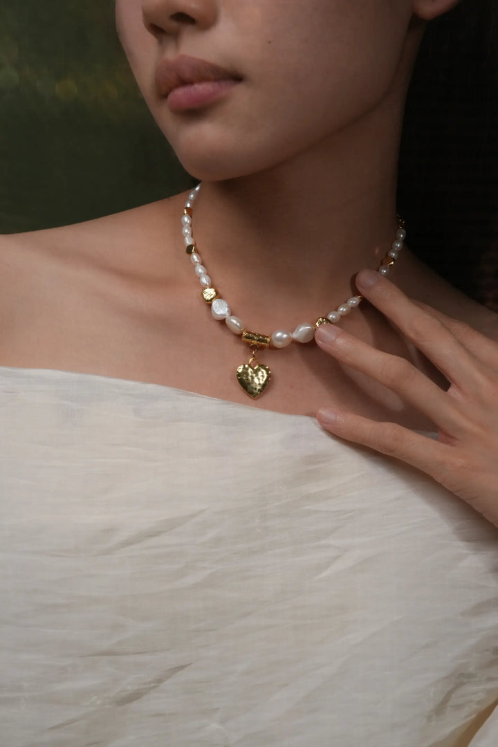Melted Relic · Crushed Heart & Pearl Neclace