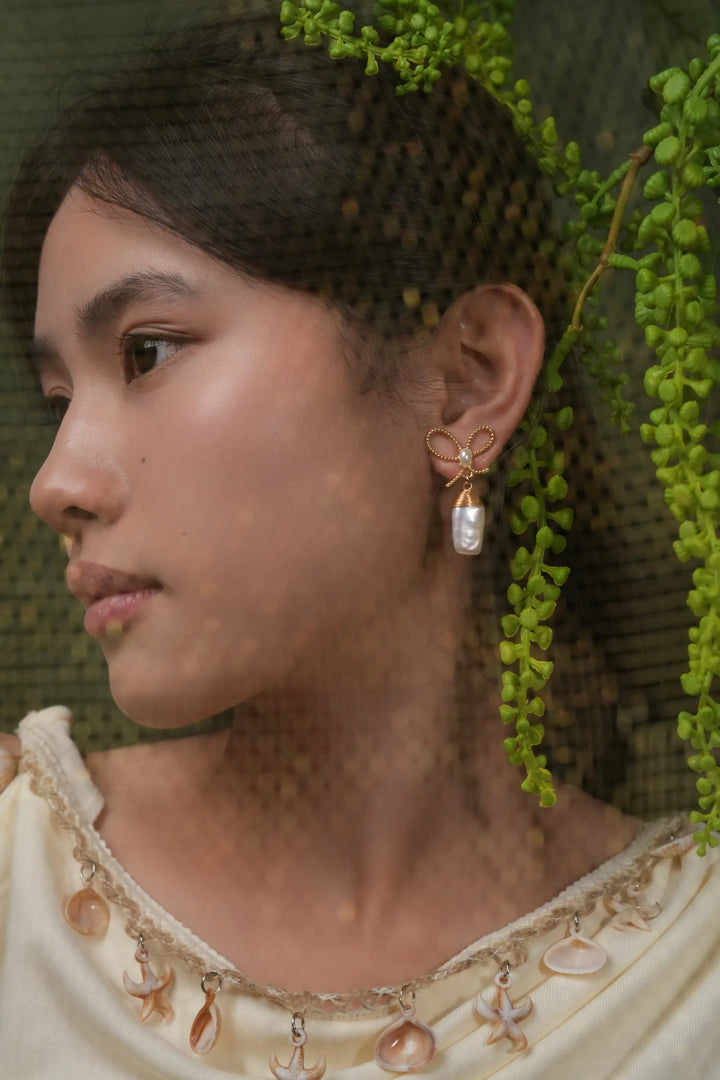 Melted Relic · Ribbon Pearl Earrings