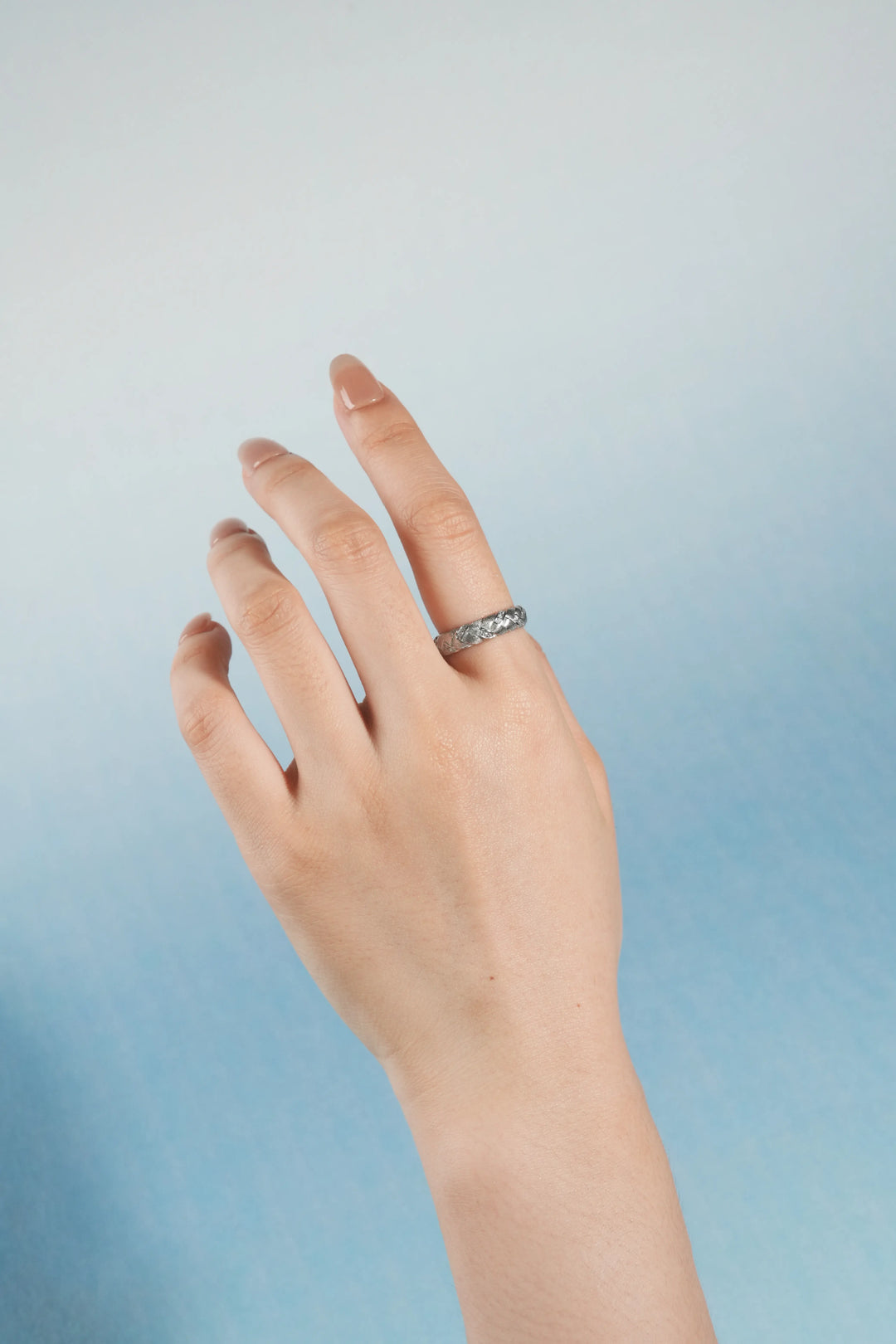 Éternelle Simple · Braided Pavé Crystal Ring