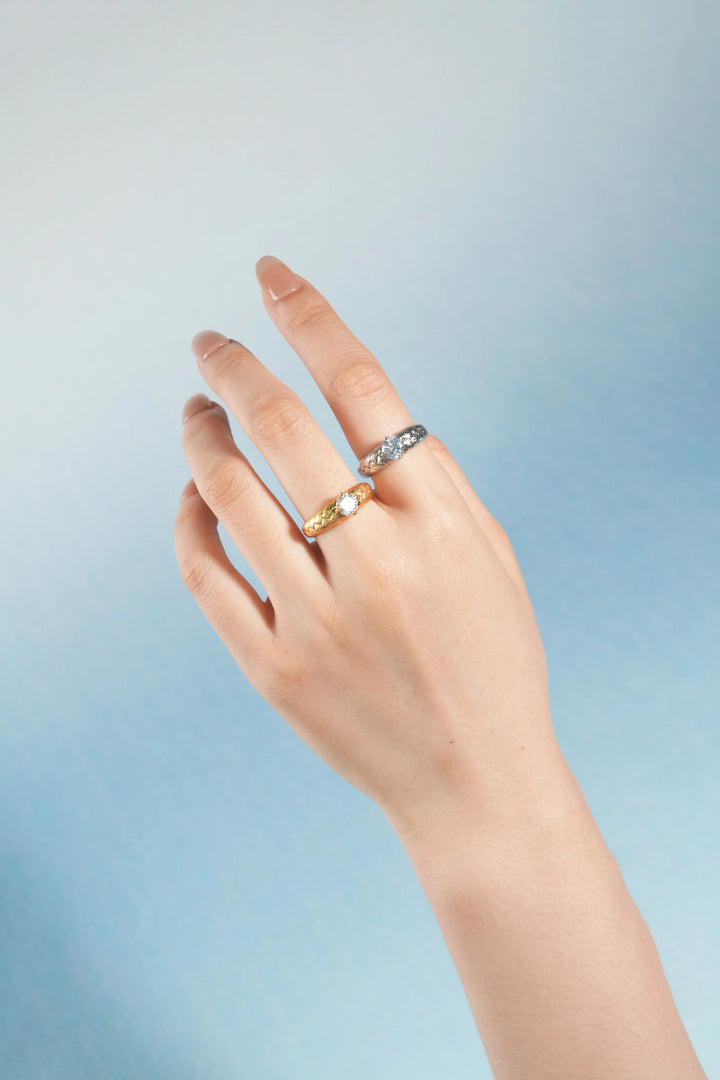 Éternelle Simple · Mountain Peak Crystal Ring