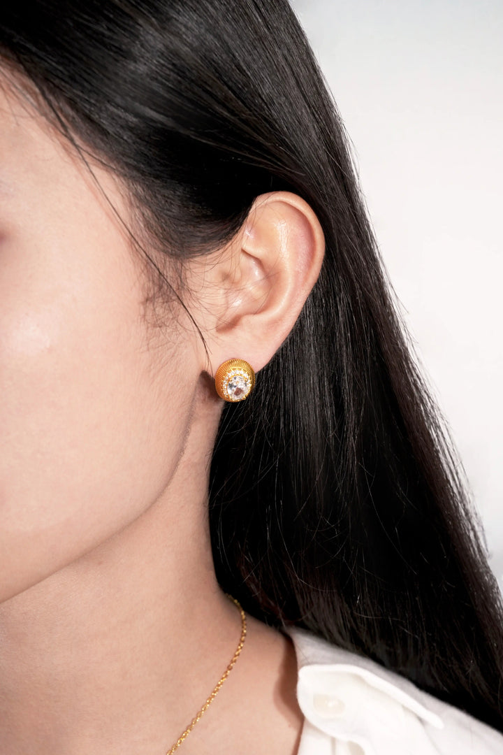 Éternelle Simple · Crystal Stud Earrings