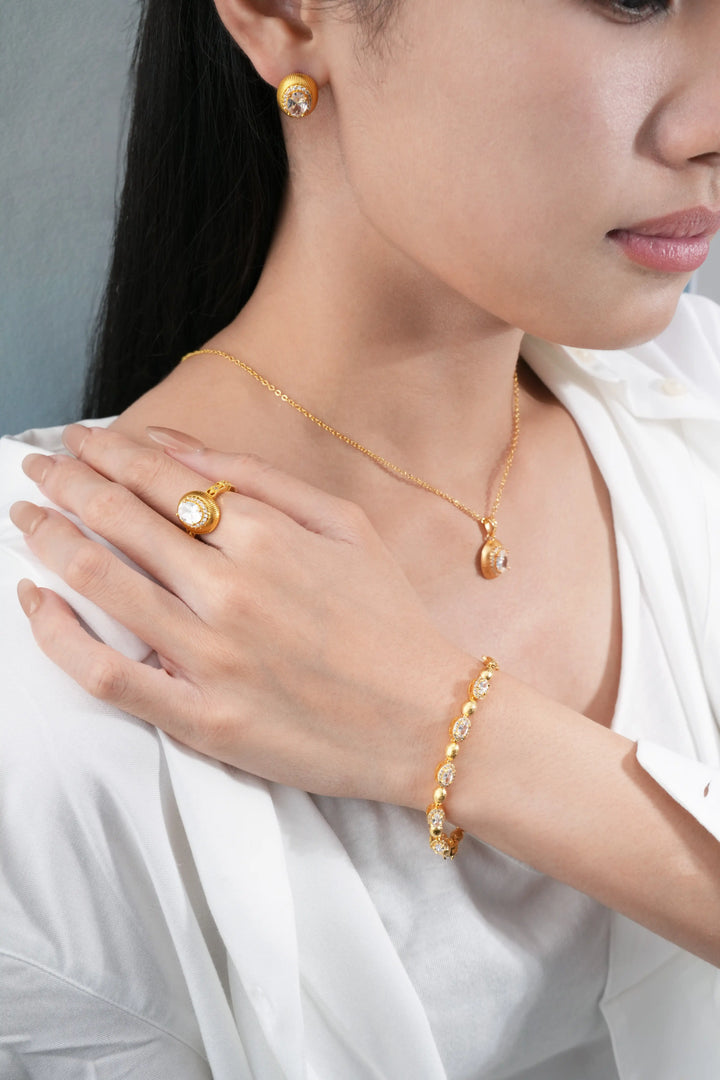 Éternelle Simple · Crystal Filigree Ring