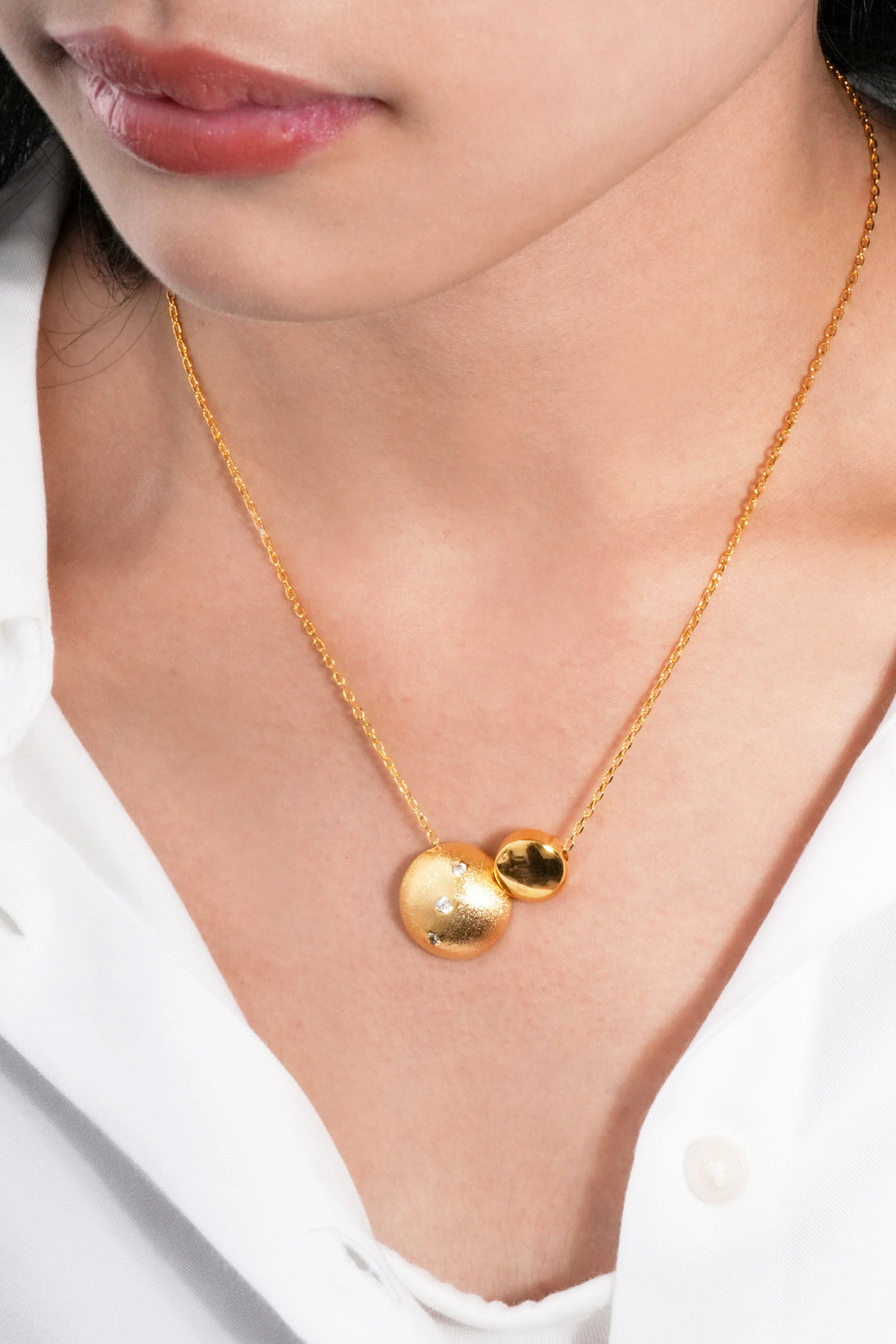 Éternelle Simple · Glossy Double Circle Necklace