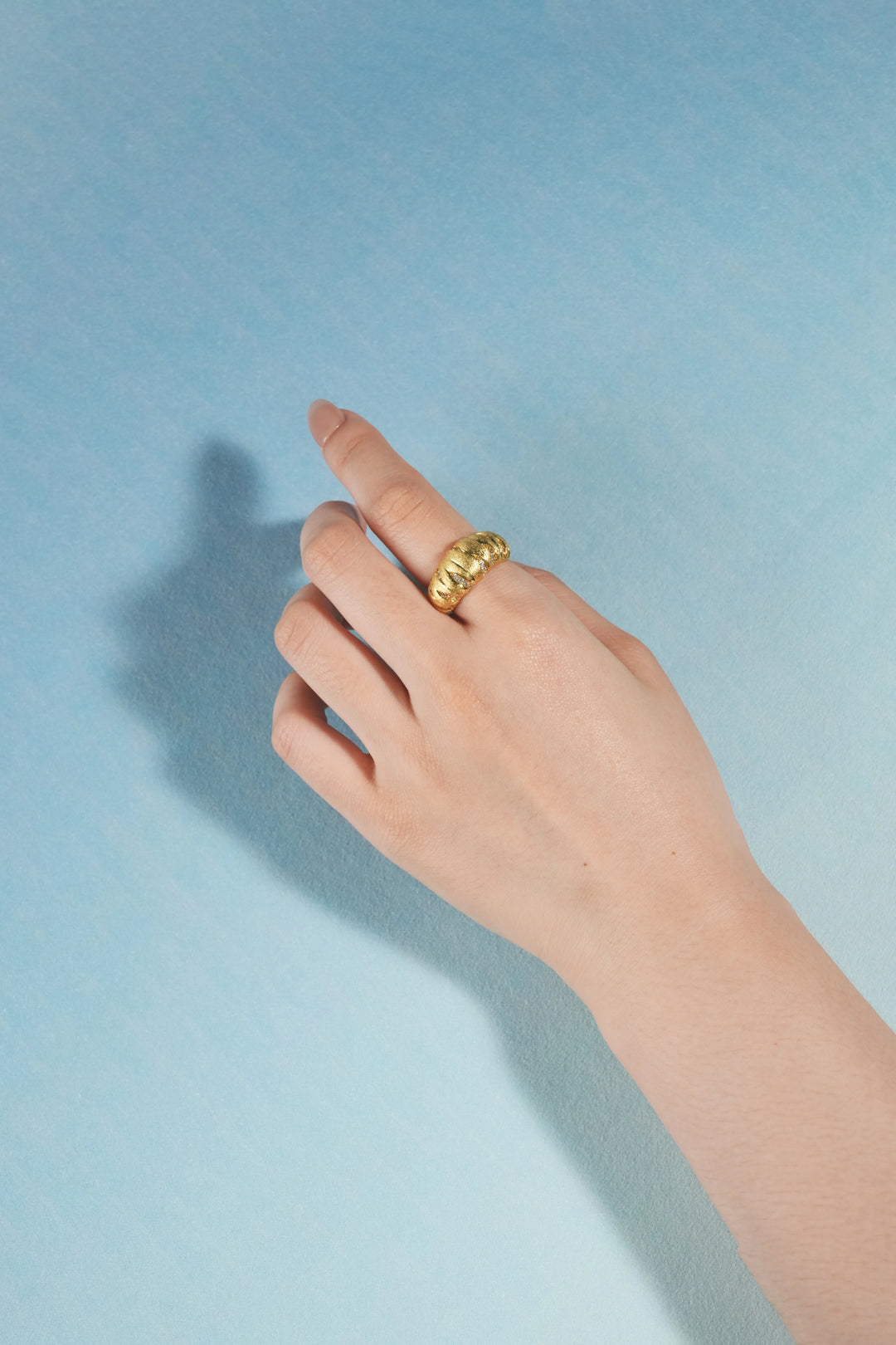 Éternelle Simple · Braided Twist Ring