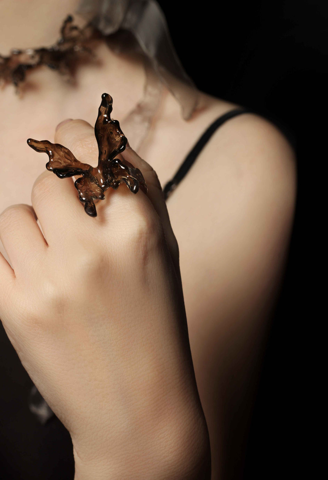 Magnila Flower Resin Butterfly Open Ring (1)