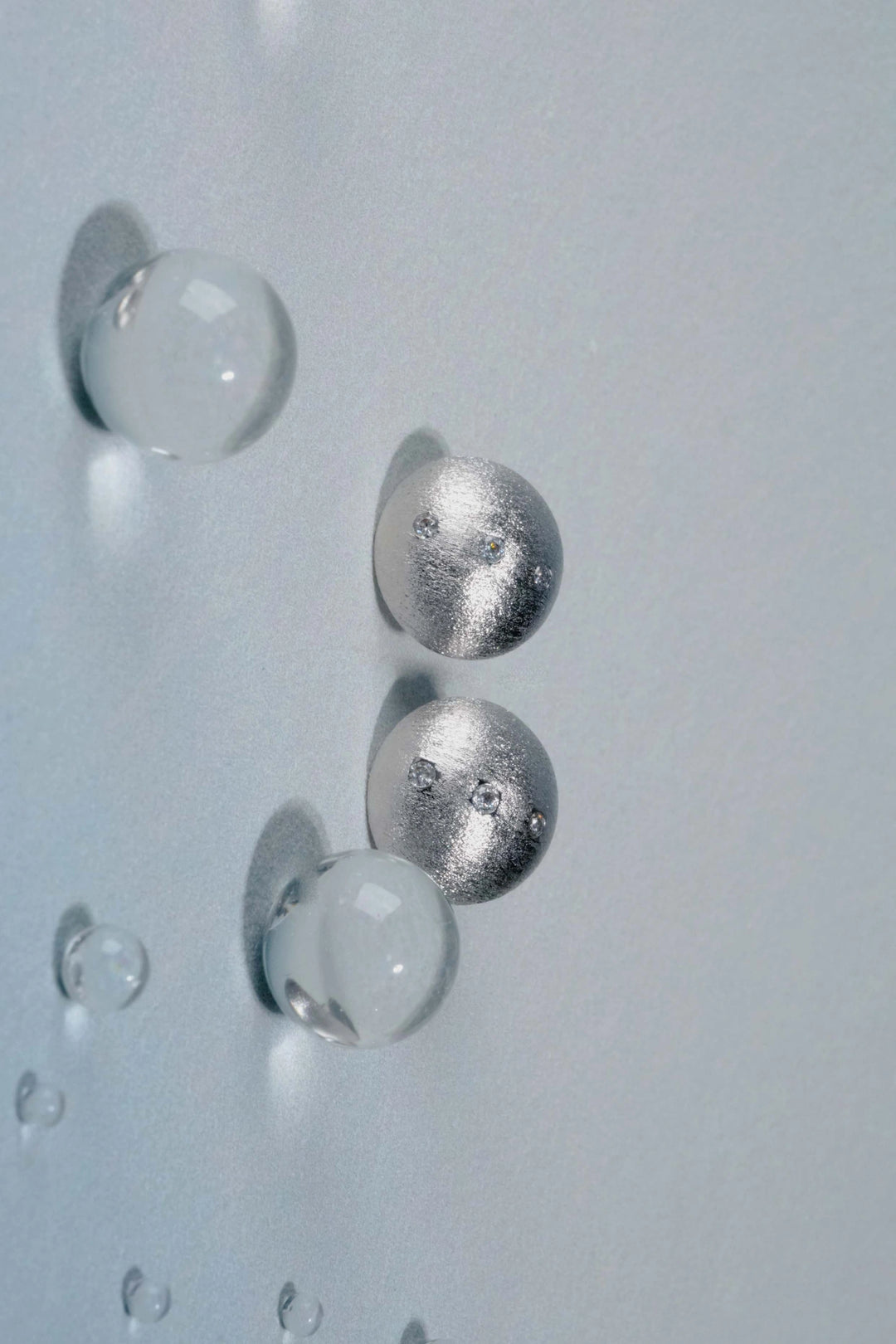 Éternelle Simple · Dome Stud Earrings