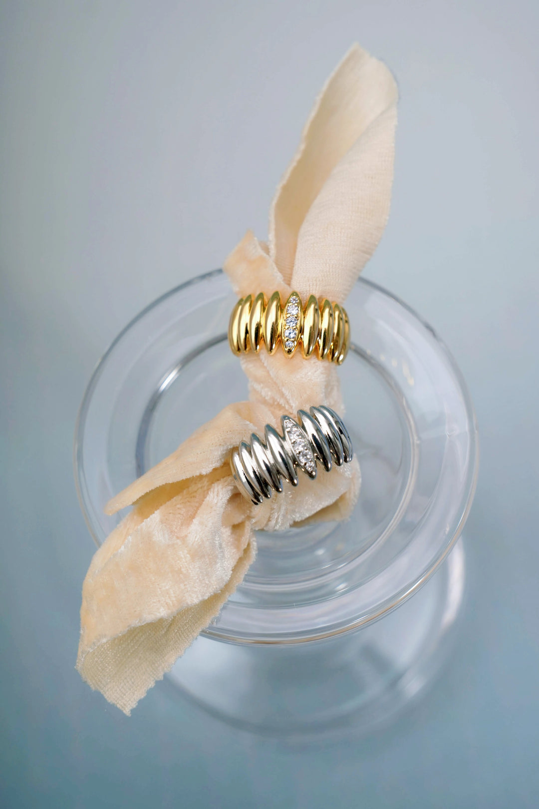 Éternelle Simple · Dome Crystal Wide Ring