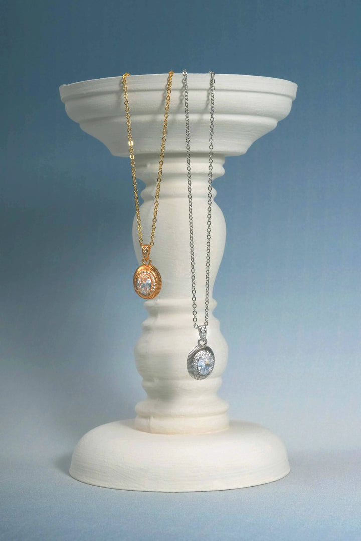 Éternelle Simple · Halo Crystal Necklace