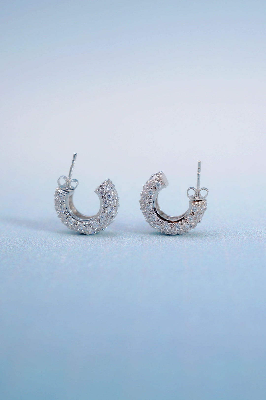 Éternelle Simple · Pavé Crystal Huggie Earrings