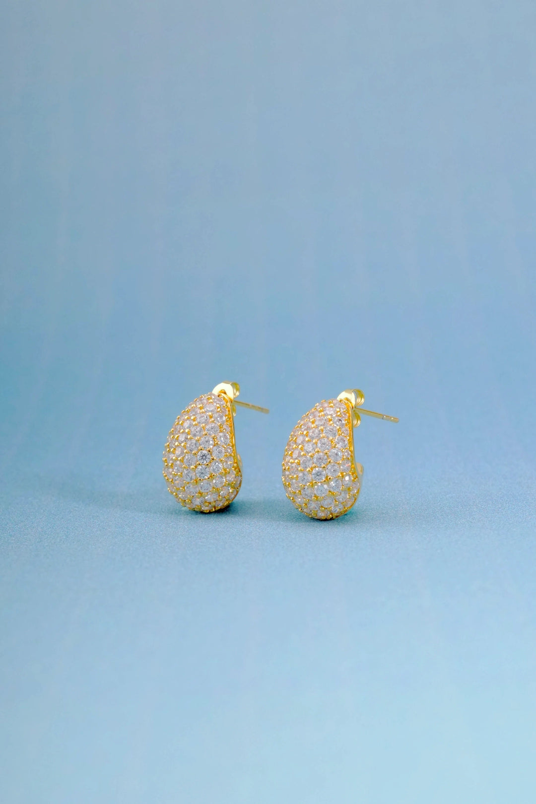 Éternelle Simple · Pavé Teardrop Stud Earrings