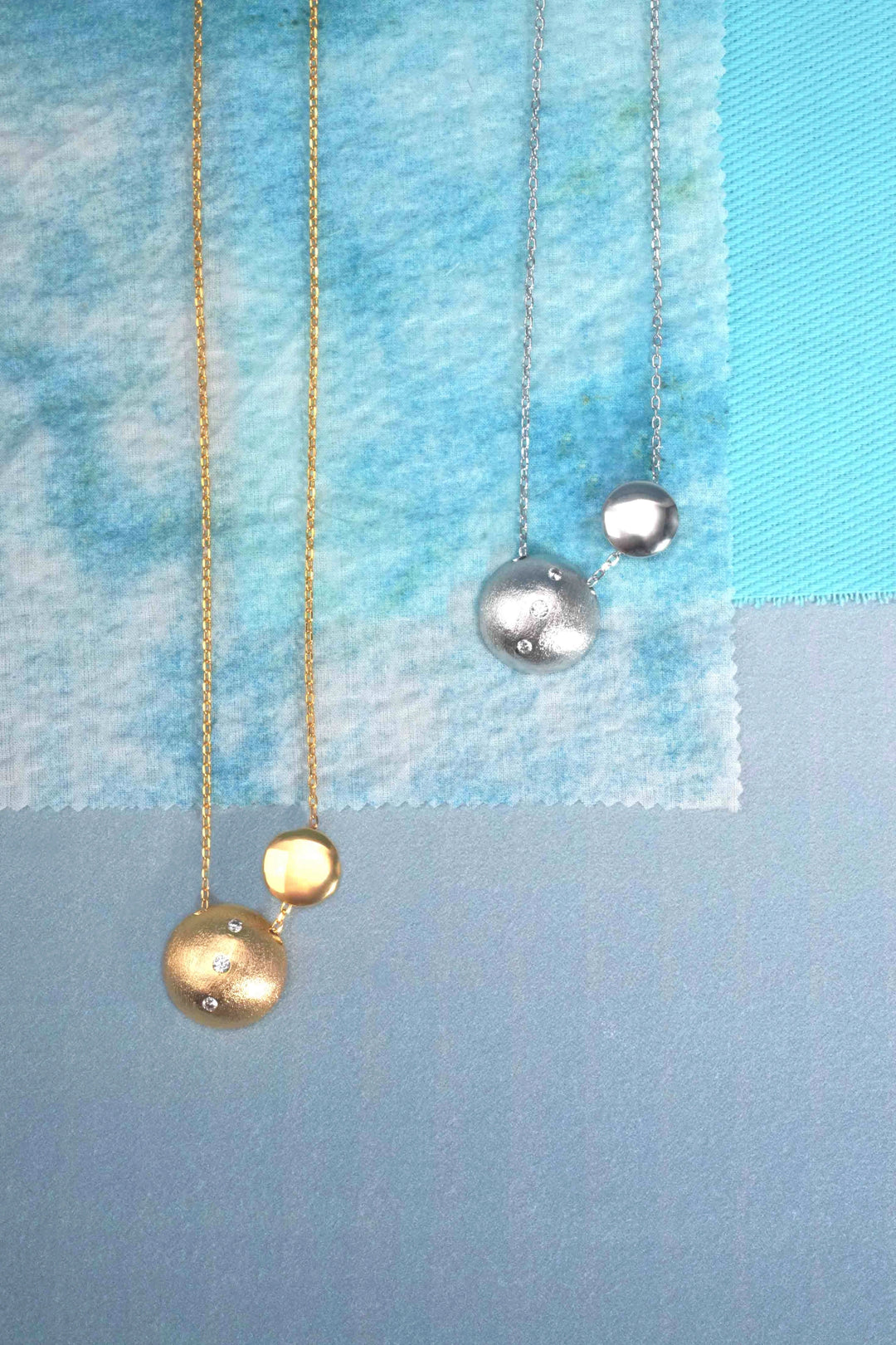 Éternelle Simple · Glossy Double Circle Necklace