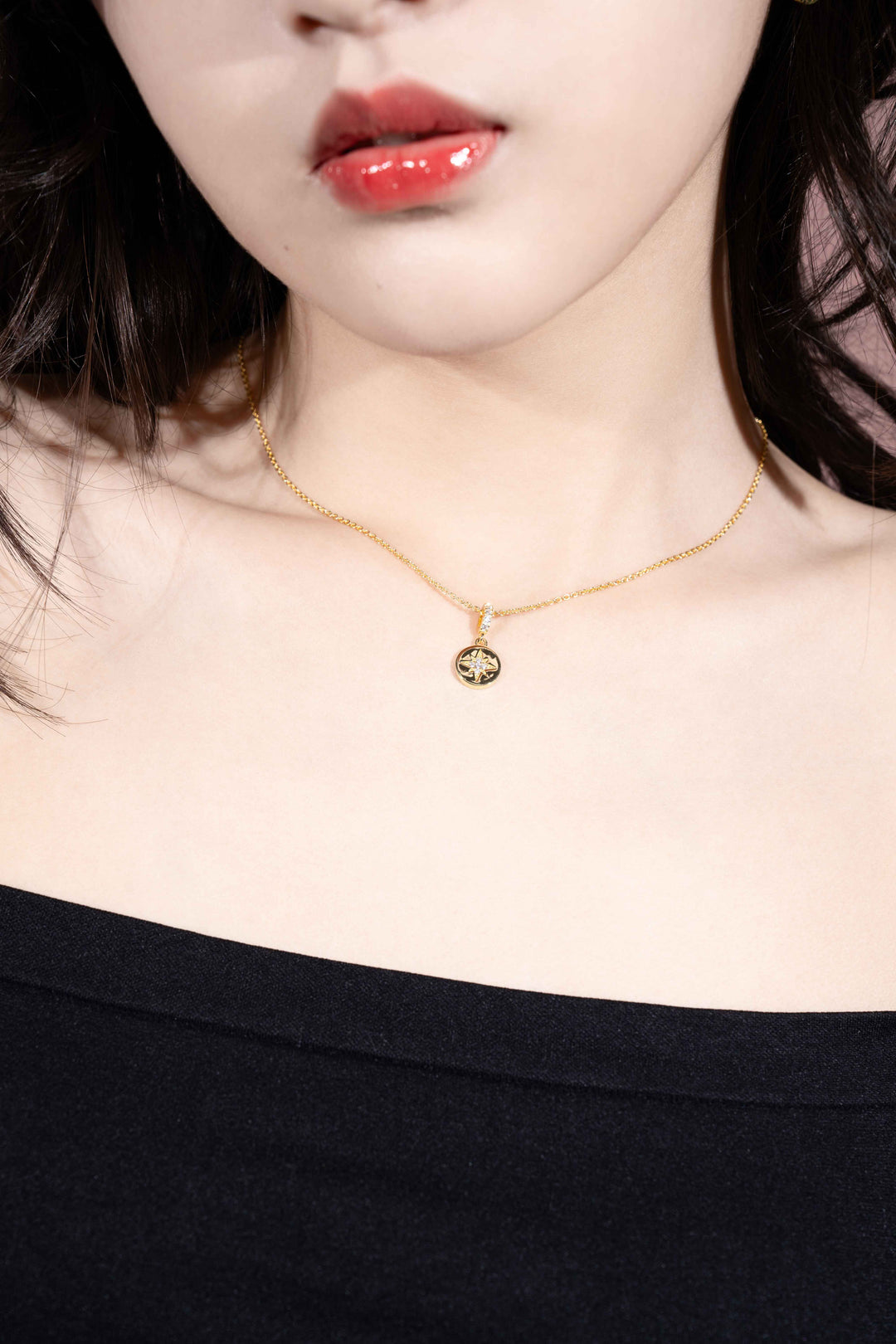 Star Shine Necklace in Gold-Plated Brass