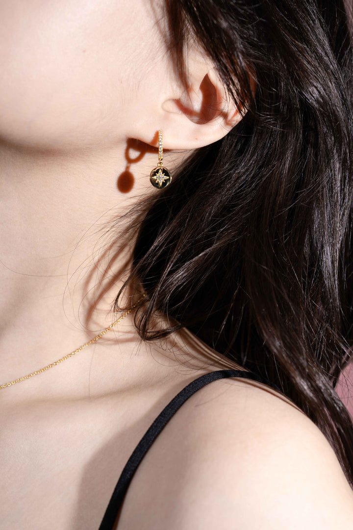 Twinkling Starlet Earrings in Gold-Plated Brass