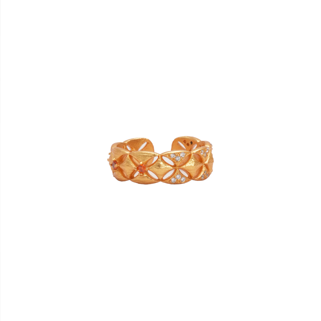 Éternelle Simple · Four-Petal Floral Cutout Ring